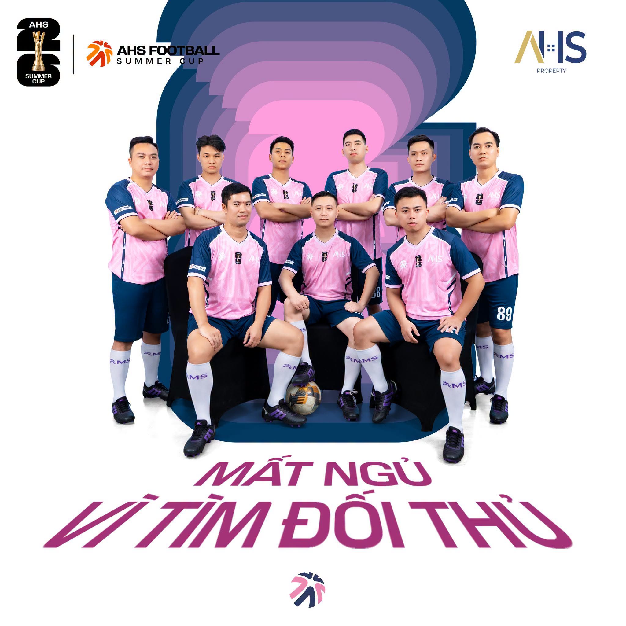 Feedback đội bóng mặc áo AHS Football Summer Cup màu hồng xanh navy